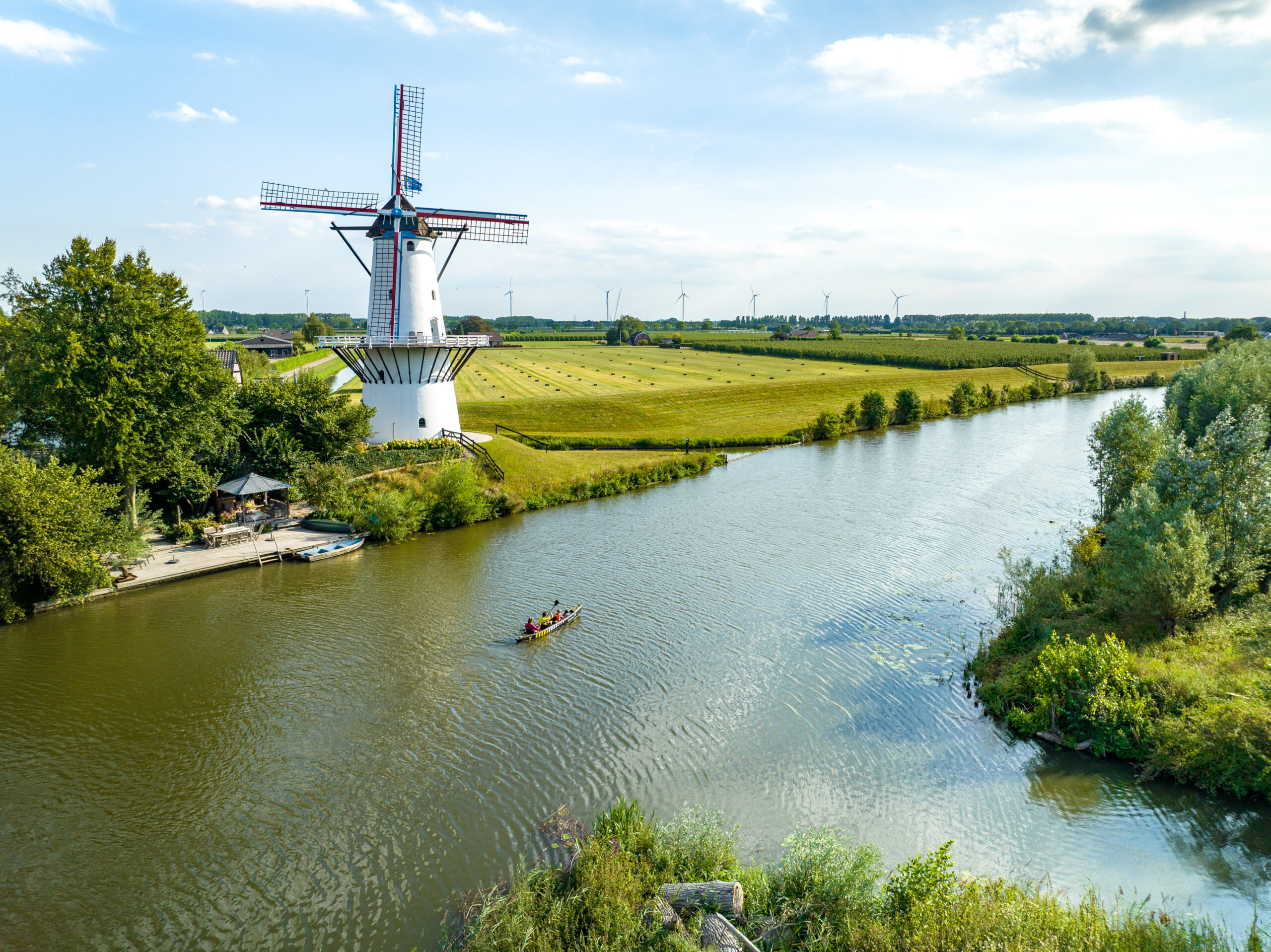 Molen De Vlinder aan de Linge bij Deil